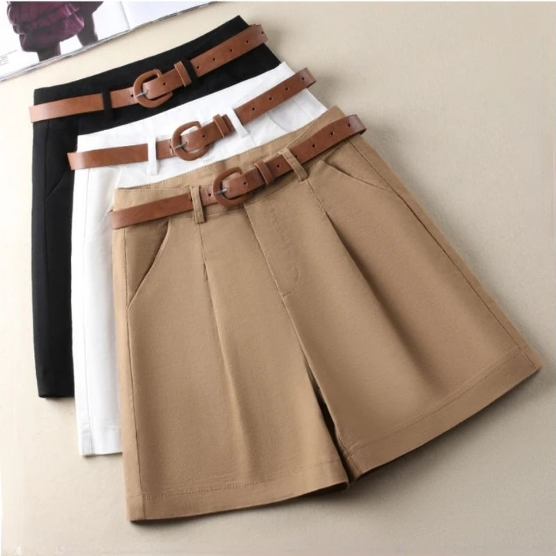Shorts Emanuely com Cinto de Brinde