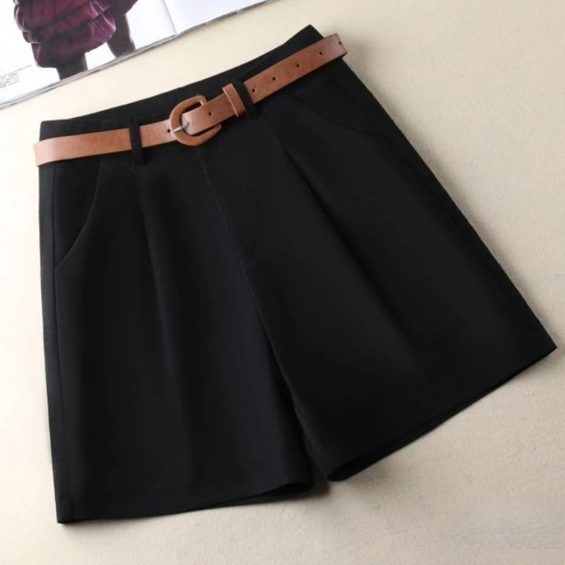 Shorts Emanuely com Cinto de Brinde