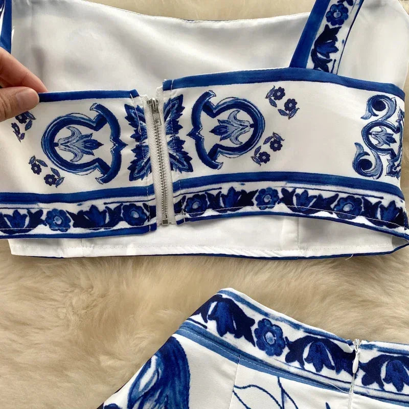 Conjunto Meryen Top Curto  + Saia Longa